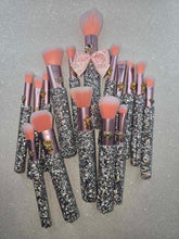 Load image into Gallery viewer, ONLYsaints Makeup Brush Set - Pink
